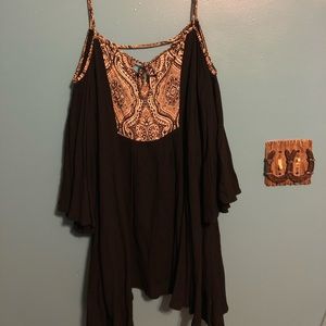 Black and Tan Paisley Tunic Open Back